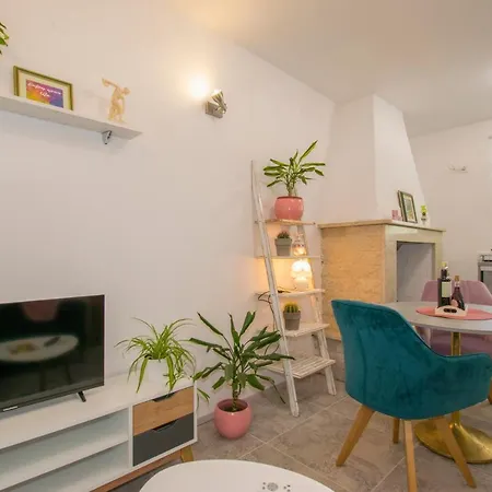Enjoy Apartment